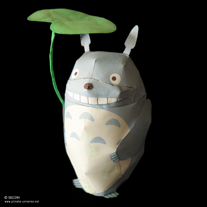 Simple Totoro papertoy