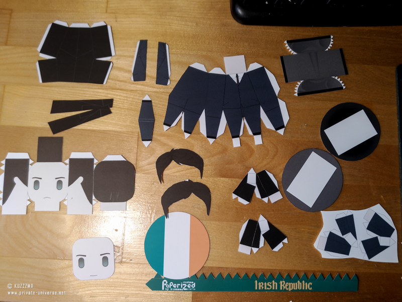Michael Collins papertoy how-to: cut parts