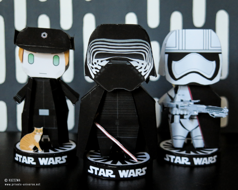 Paperized Star Wars General Hux, Kylo Ren and Captain Phasma papertoys